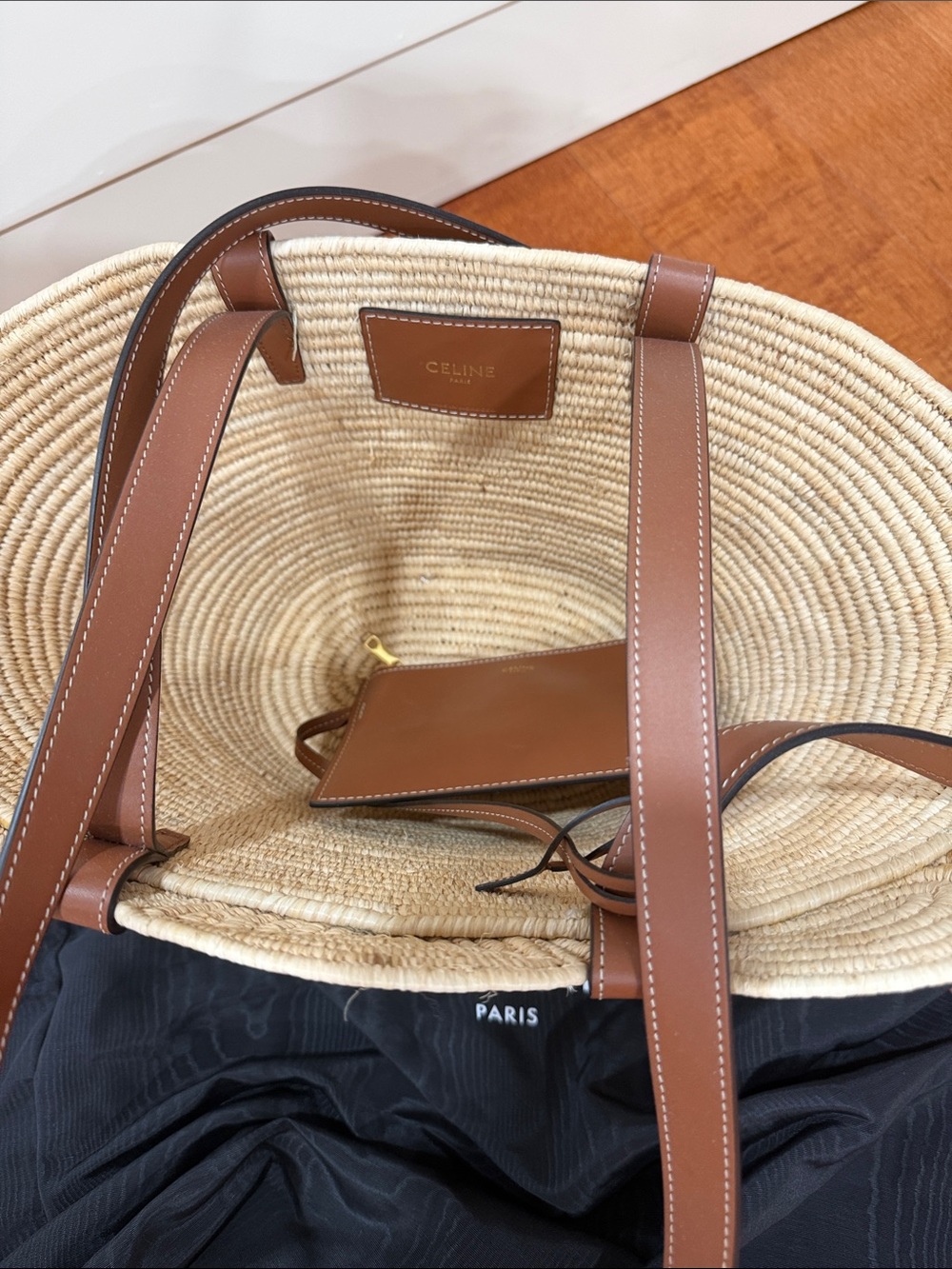 [Celine] Classic Panier Small Braided Triomphe In Raffia And Calfskin - Picture 5 of 8